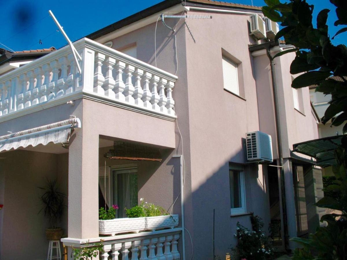 Zsa Zsa Holiday Home 斯里马 外观 照片